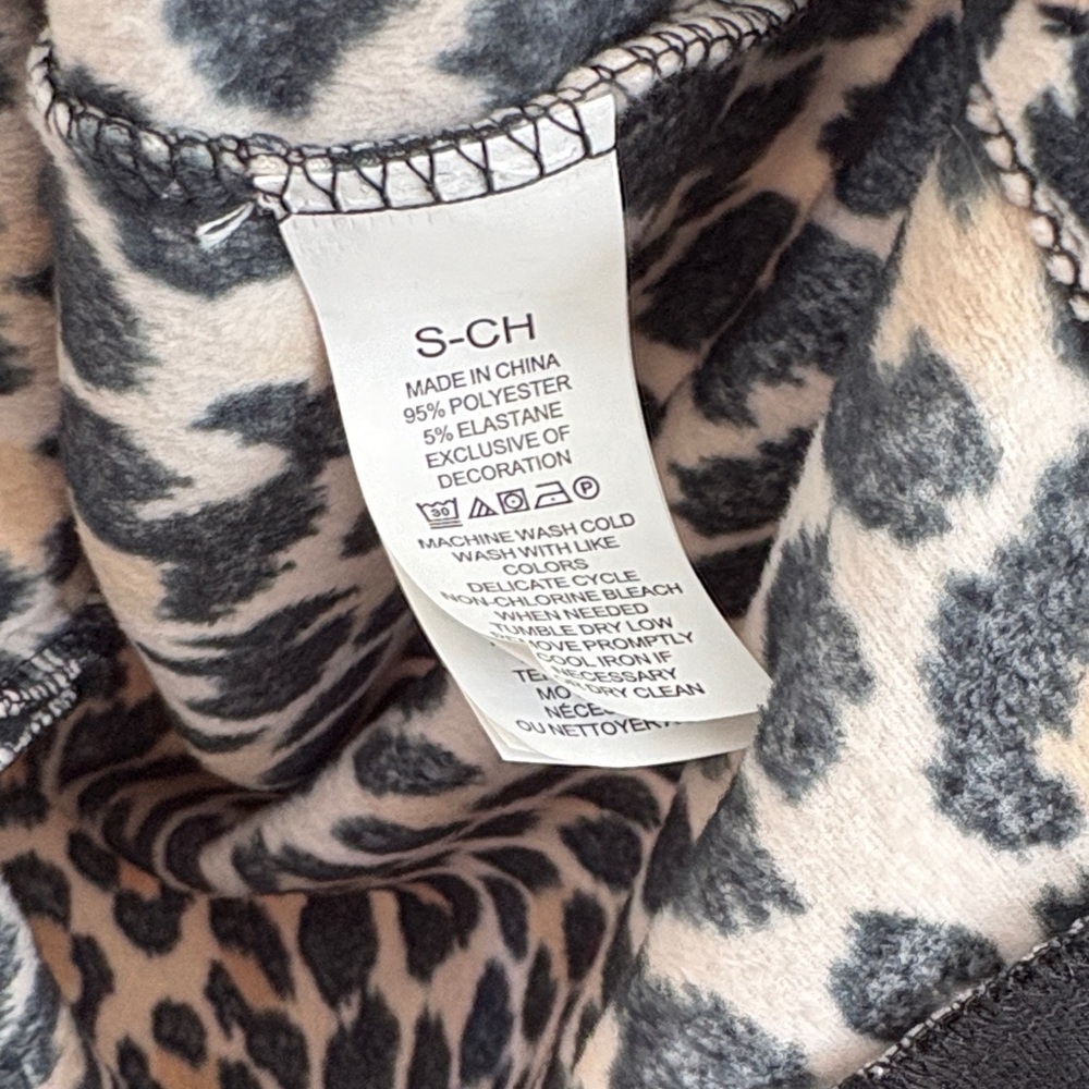 Kate Spade Velour Leopard PJ Set - Picture 4 of 8